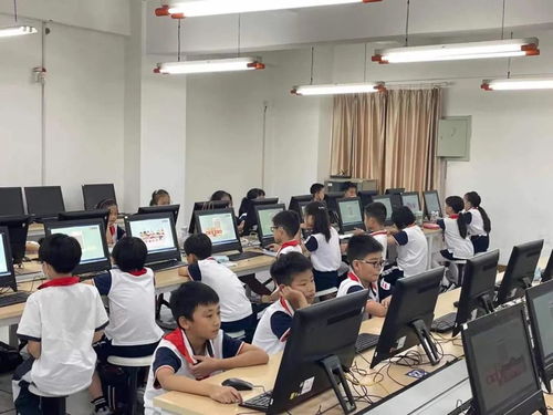 科技校園行 上?！p減’政策下Python編程融入新黃浦實(shí)驗(yàn)學(xué)校課后服務(wù)